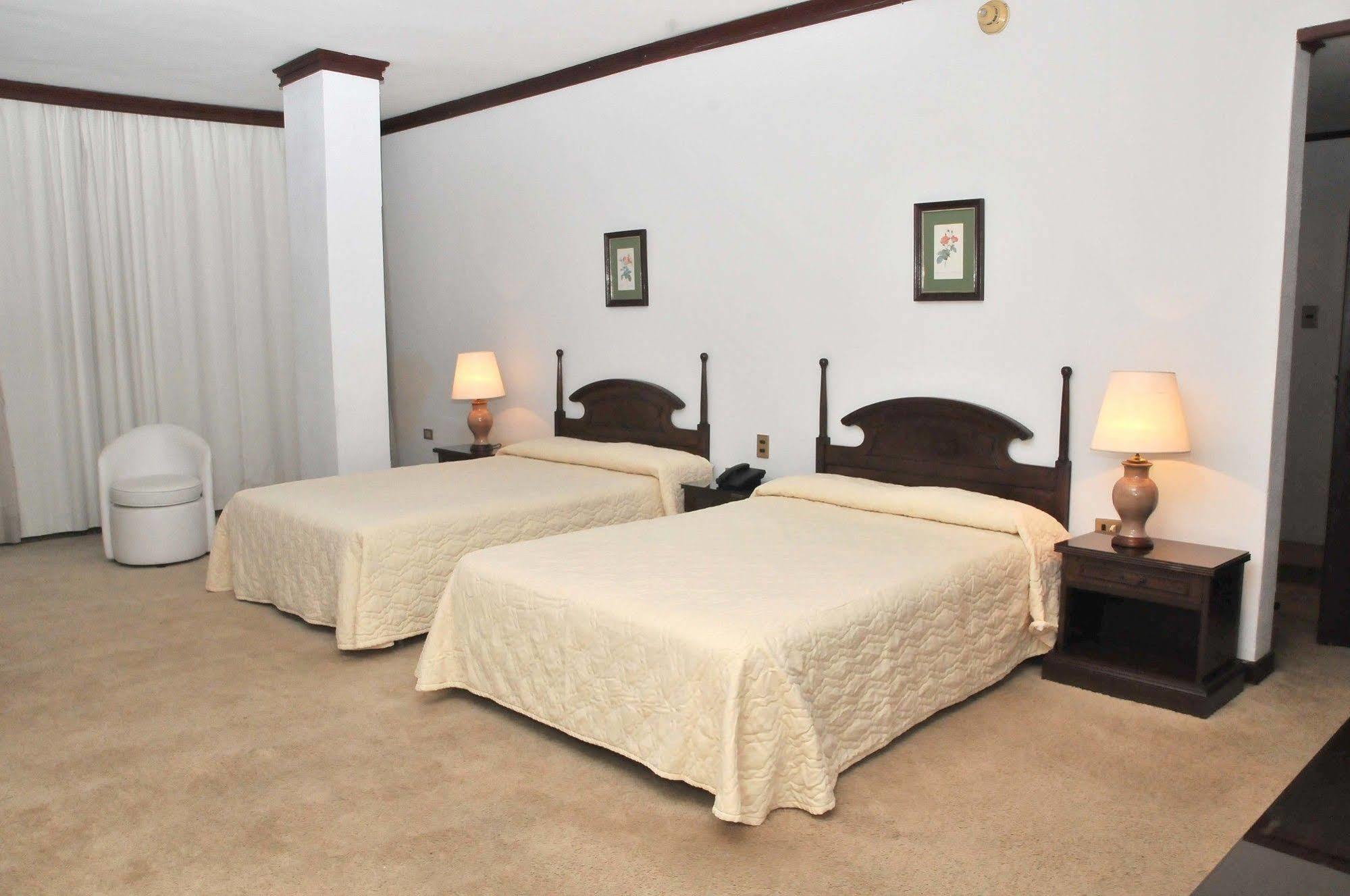 Excelsior Inn Asunción Zewnętrze zdjęcie